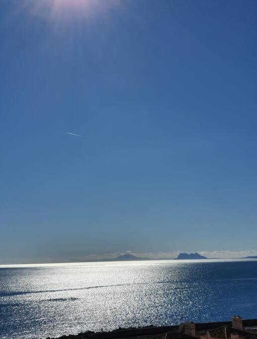 Estepona Port Beachside Apartment - Marina Bay Exterior photo